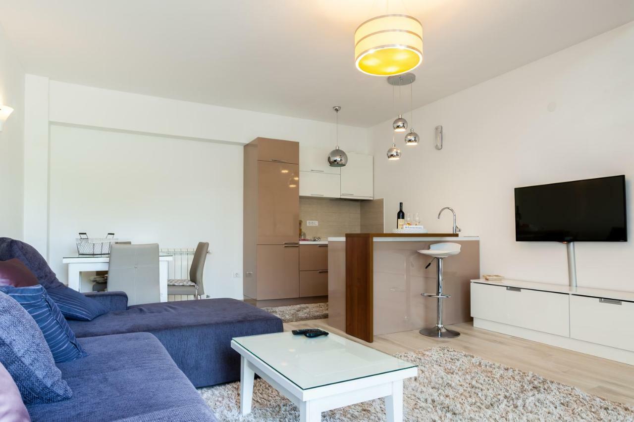 Apartments Davor Bar Exterior photo